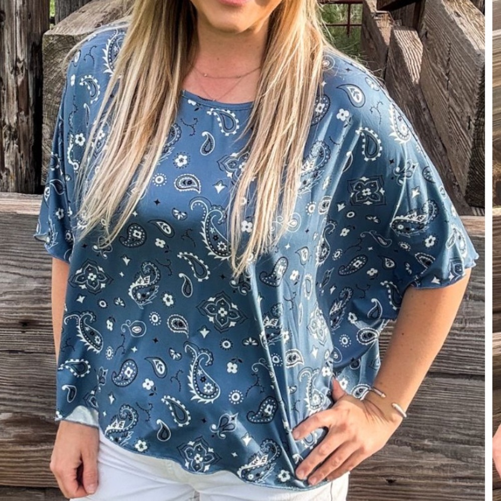 Pretty In Paisley